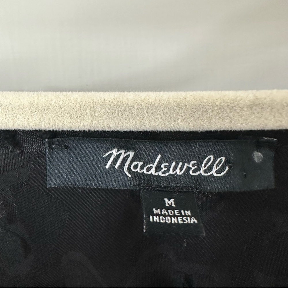 Madewell Black Floral Jacquard Side Tie Wrap Top, Size Medium - Picture 4 of 10